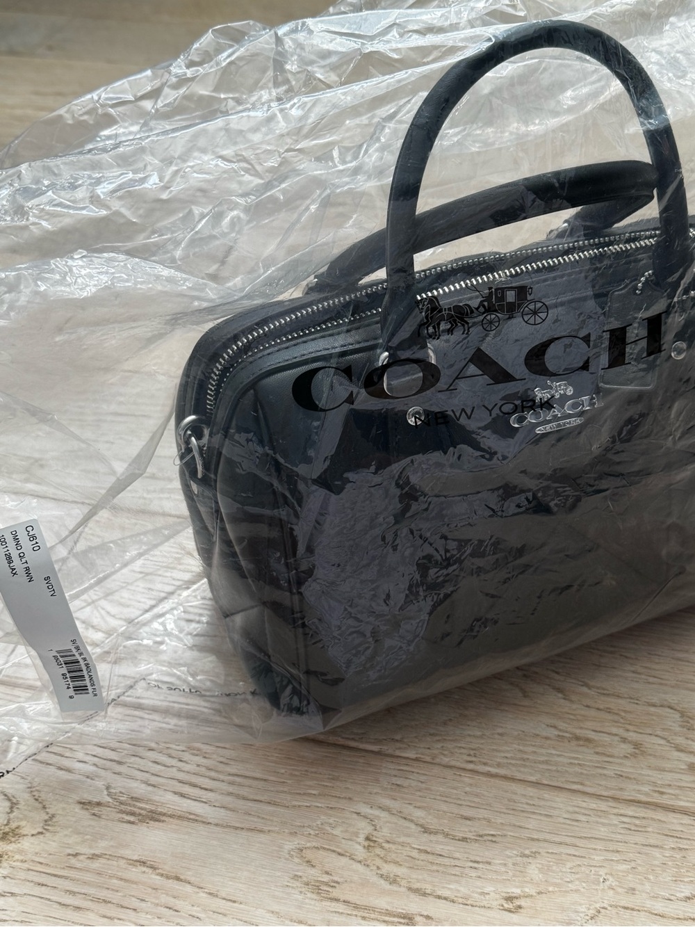 Brand new women’s Coach diamond quilted handbag - Picture 10 of 10